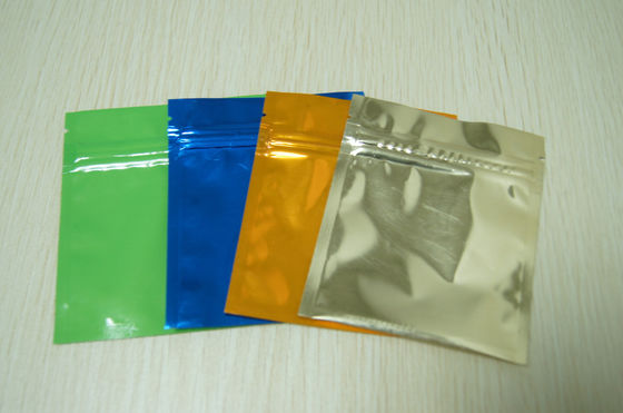 Mała kolorowa torebka z folii aluminiowej Błyszcząca trójstronna foka Mylar Flat z Ziplock