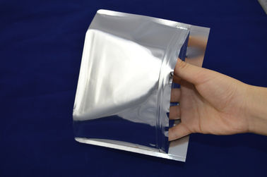 Alu Foil Clear Zipper Pouch Packaging Stand Up For Toiletries